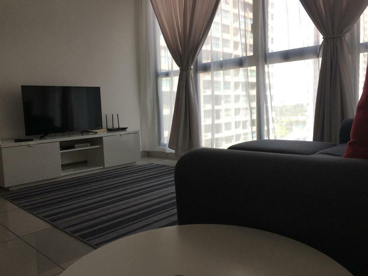 Ioi Conezion Iman'S Home With Pool View Unit Putrajaya Esterno foto