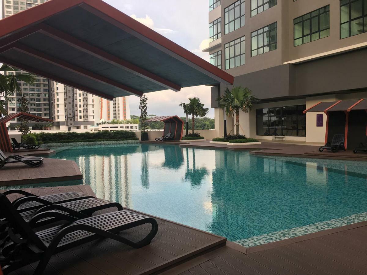 Ioi Conezion Iman'S Home With Pool View Unit Putrajaya Esterno foto